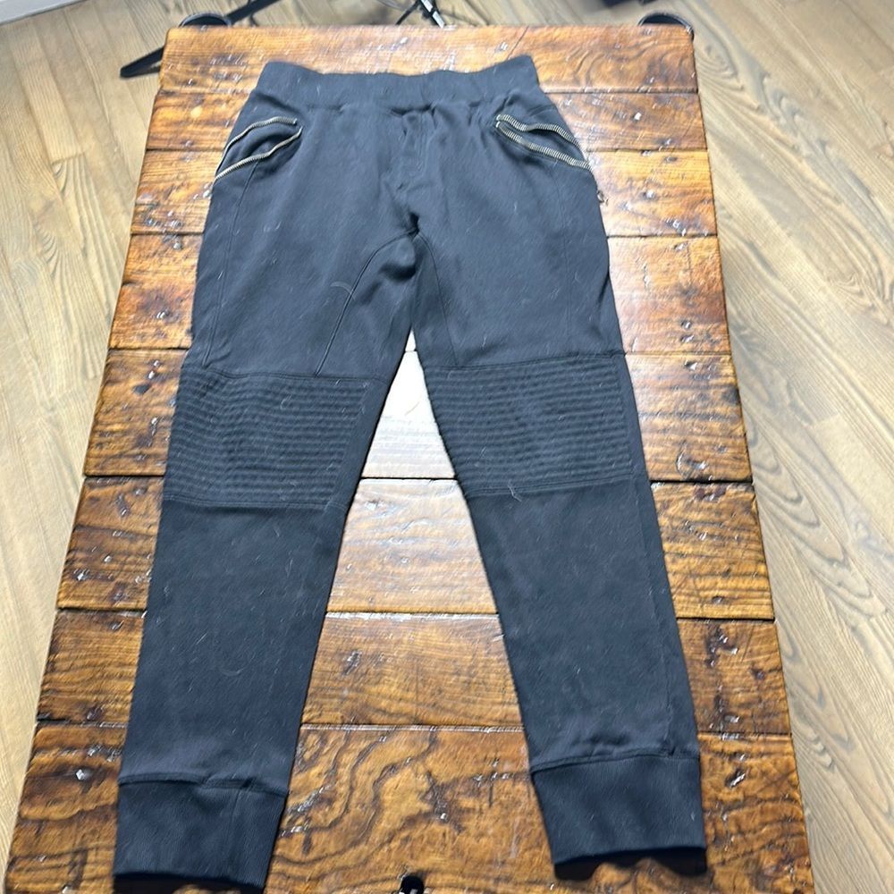 Men’s joggers